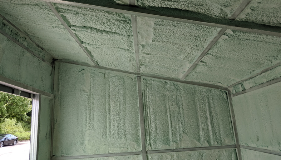 spray-foam-insulation-steel-panels