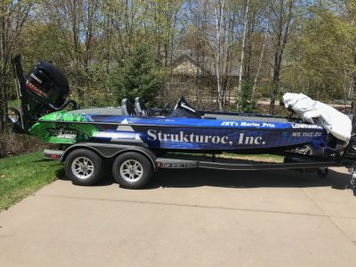 Strukturoc sponsored boat